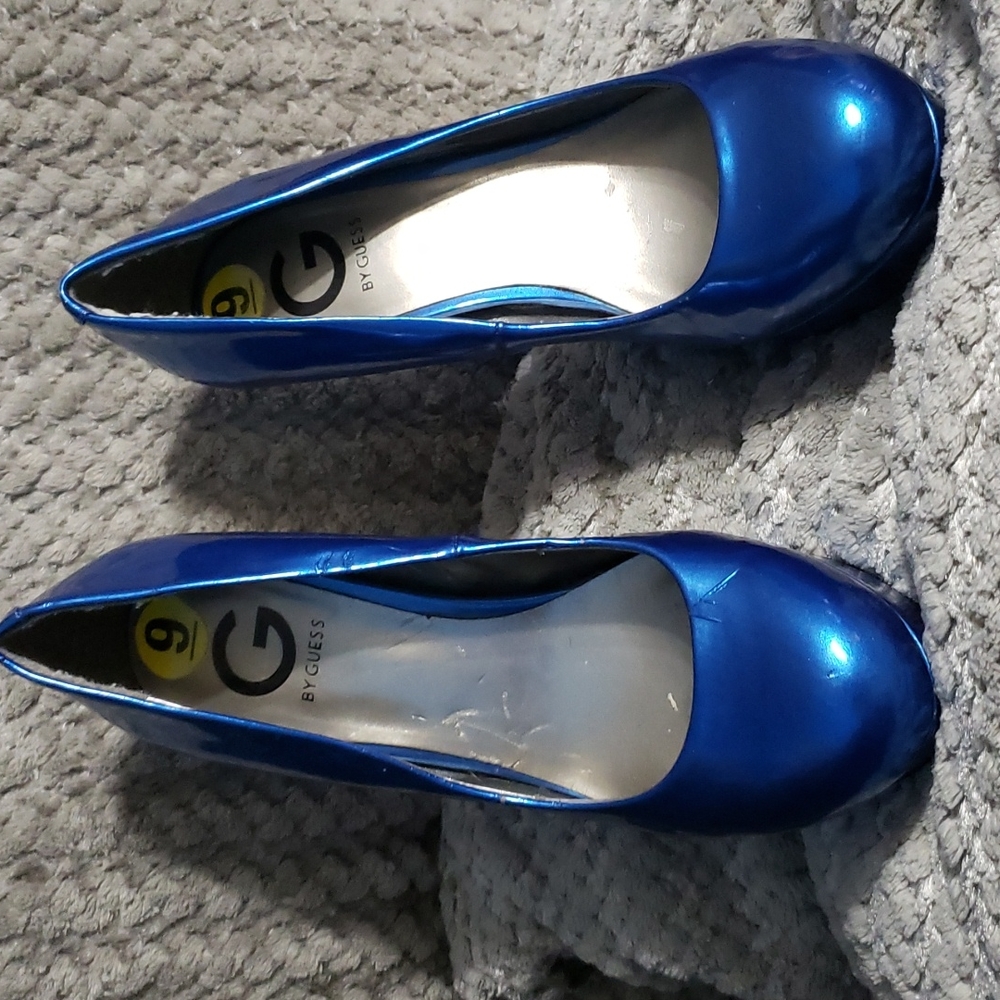 Gorgeous blue platform heels.